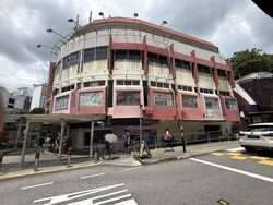 Holland Road Shopping Centre (D10), Retail #536006841